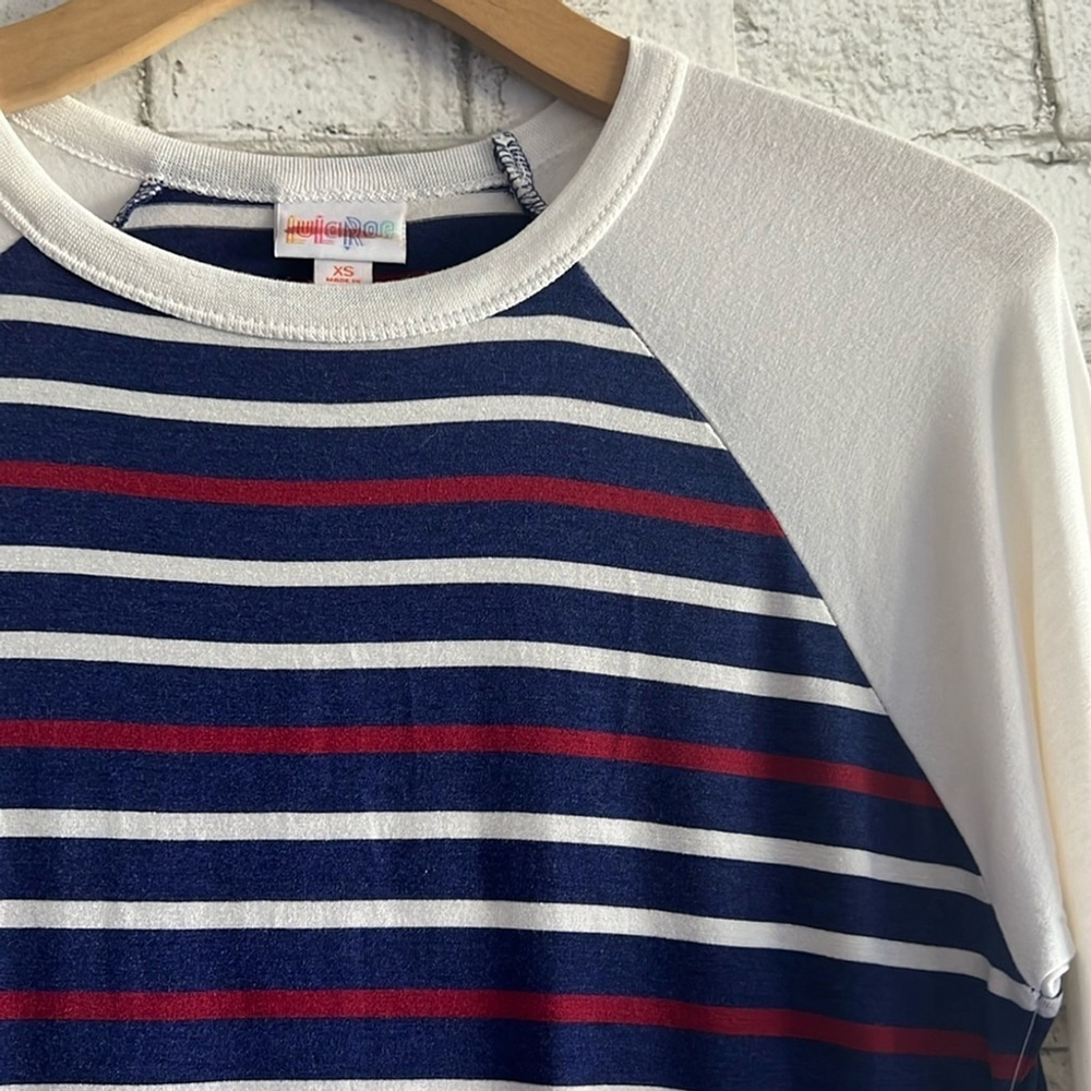 NWT Patriotic Striped LuLaRoe Randy Baseball Tee Size XS Stretchy Lightweight - Picture 3 of 7